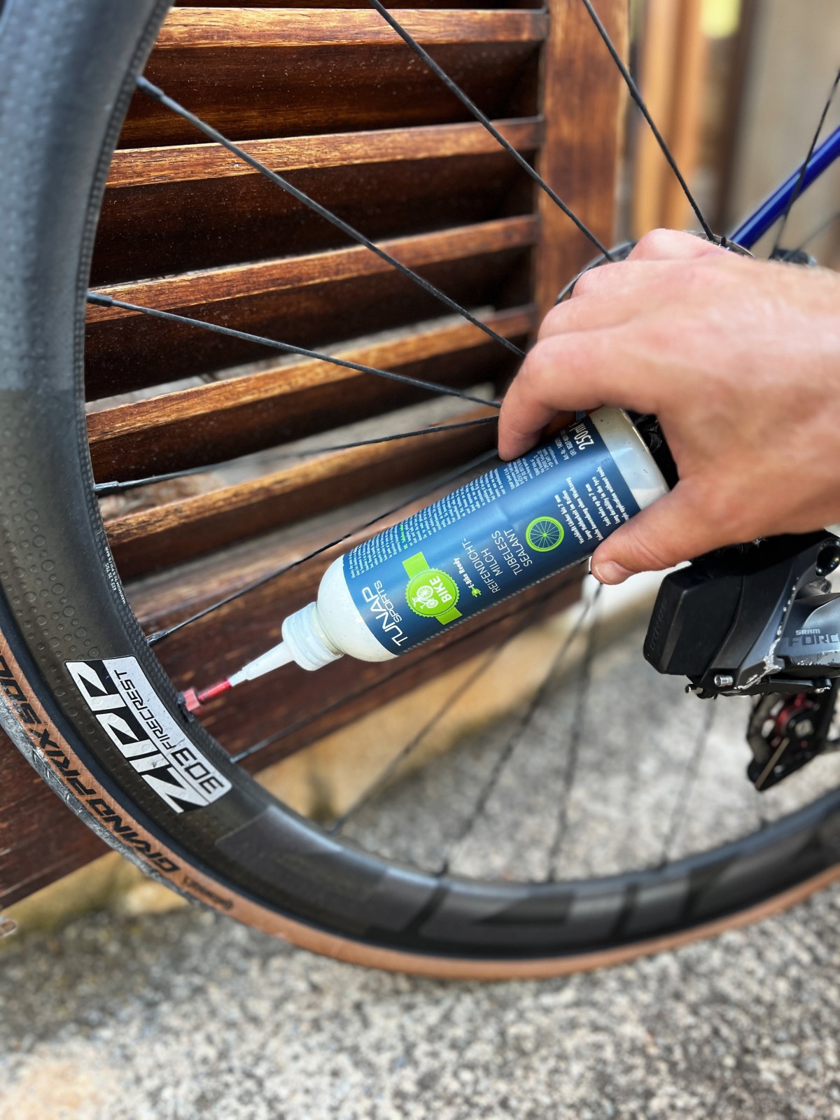 Tunap Sports Reifendichtmilch Anwendung